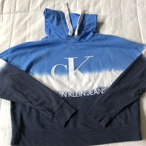 Cropped hoodie! So cute on!